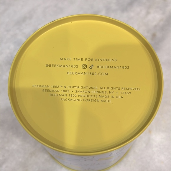 BEEKMAN 1802 Make Time for Kindness Collector’s Tin Pail with Key Chain - Picture 6 of 7